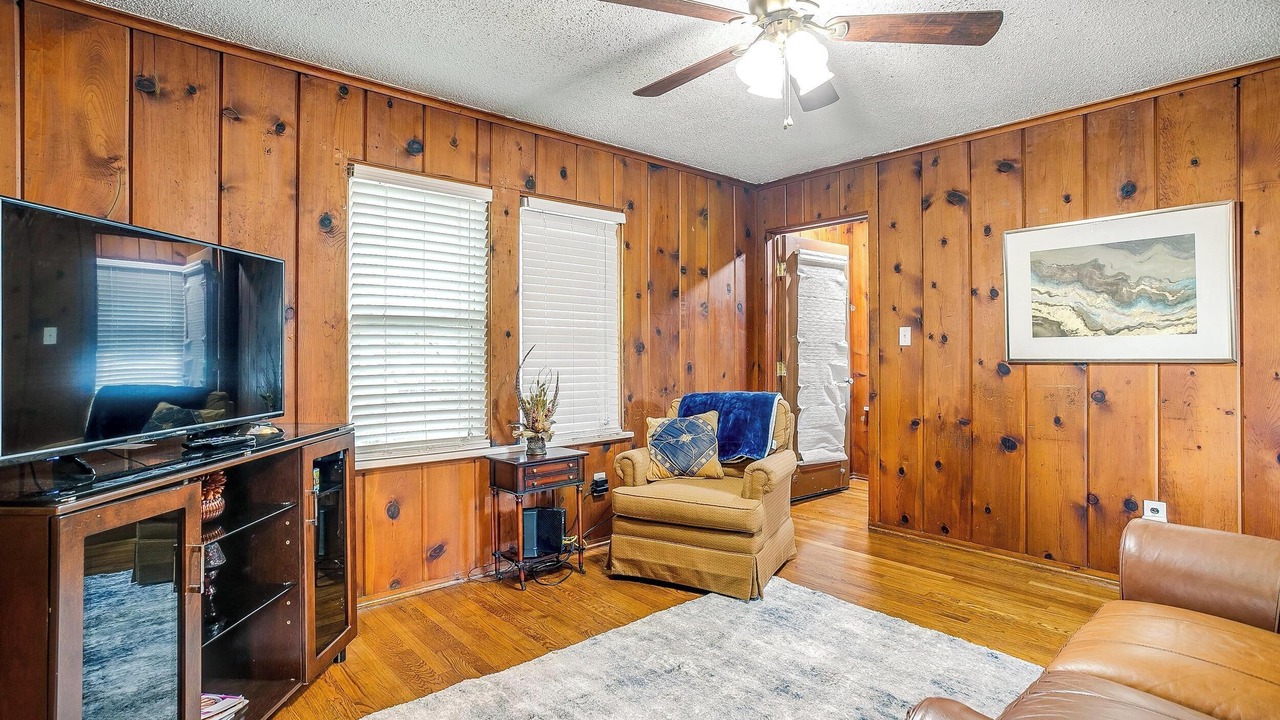 Photo of Livingroom in Arlington Heights