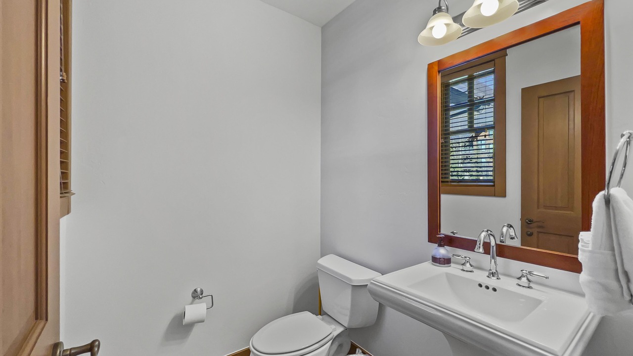 Photo of Bathroom in Copper Mountain Village