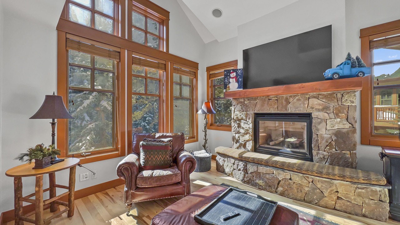 Photo of Livingroom in Copper Mountain Village