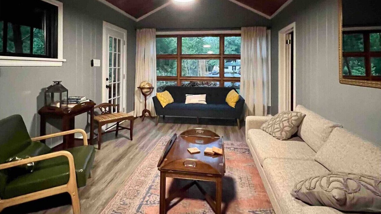 Photo of Livingroom in Ellwood City