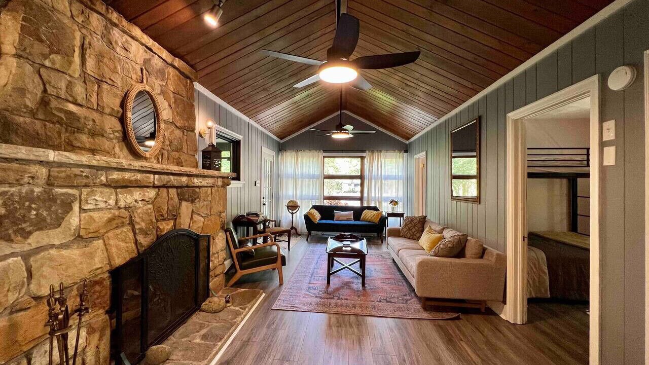 Photo of Livingroom in Ellwood City