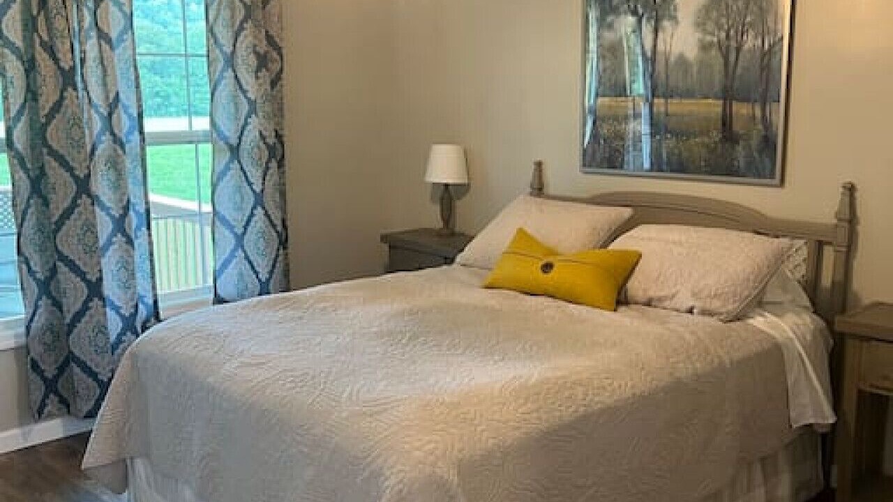 Photo of Bedroom in Winston