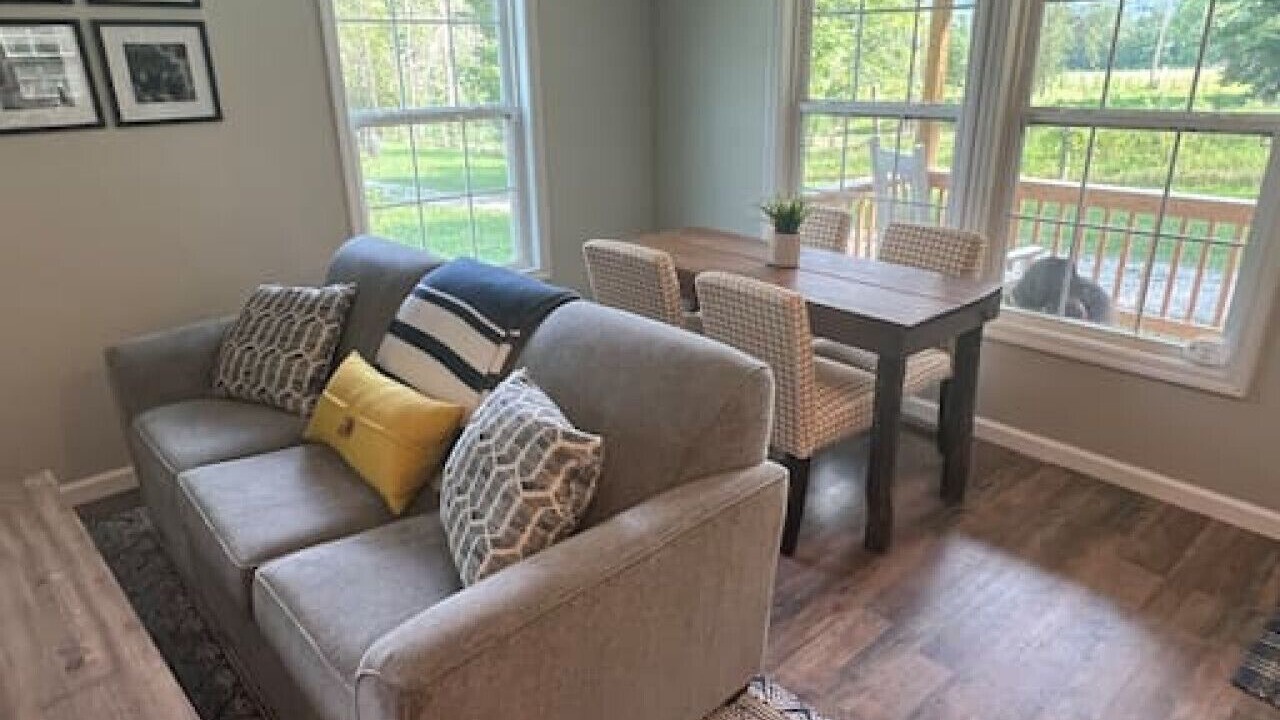 Photo of Livingroom in Winston