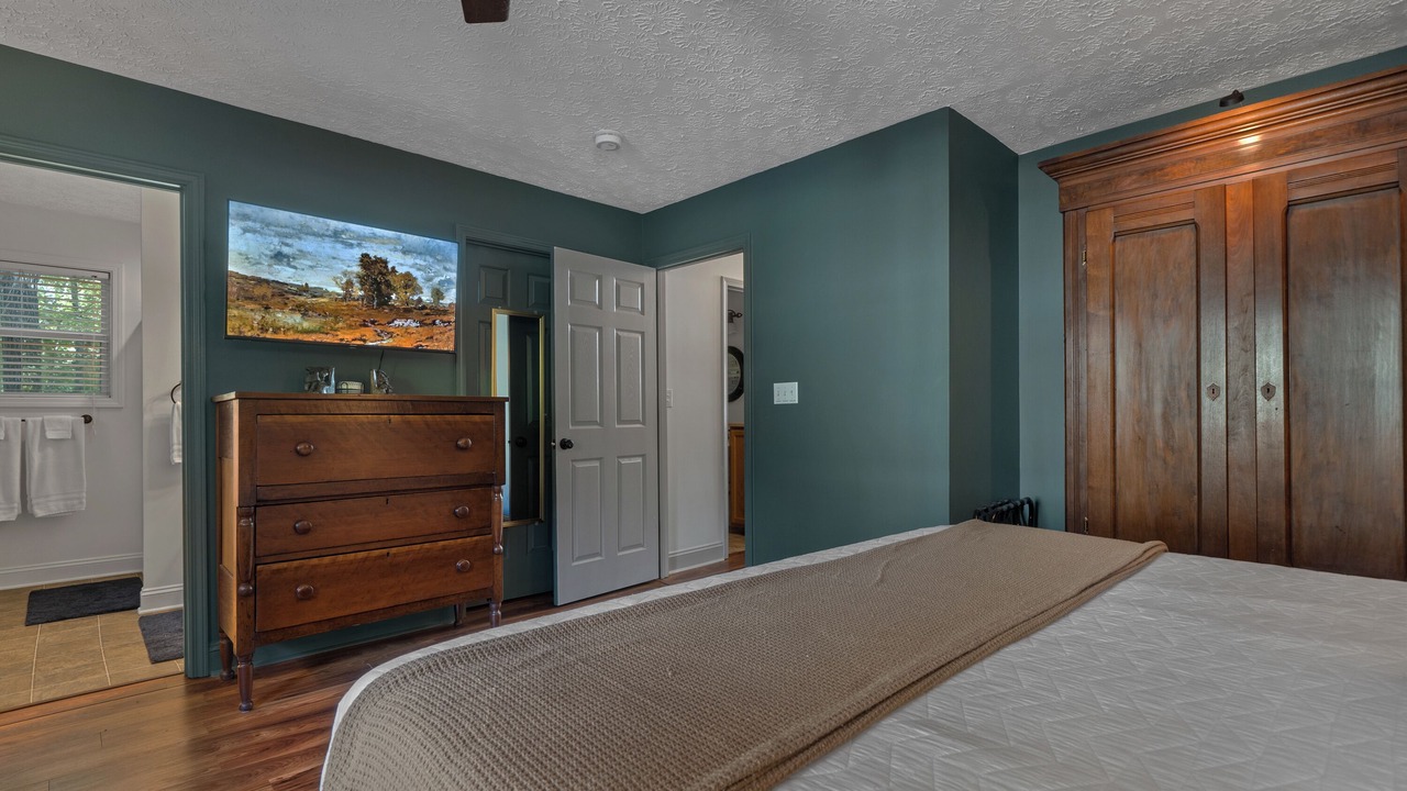 Photo of Bedroom in Eatonton