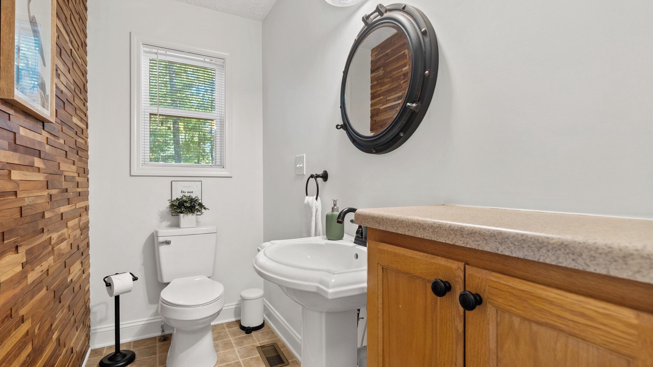 Photo of Bathroom in Eatonton