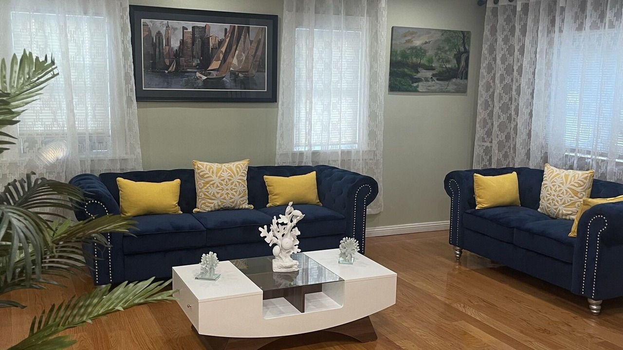 Photo of Livingroom in Selden