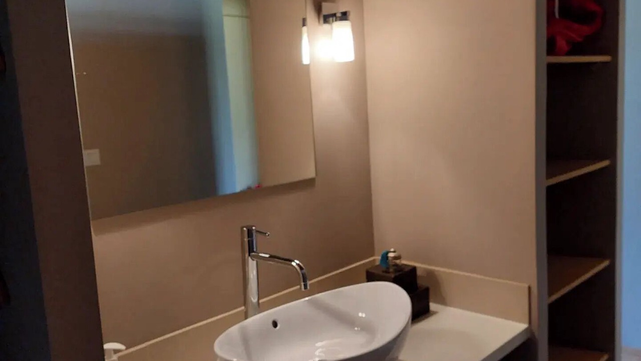 Photo of Bathroom in Gesnes-le-Gandelin