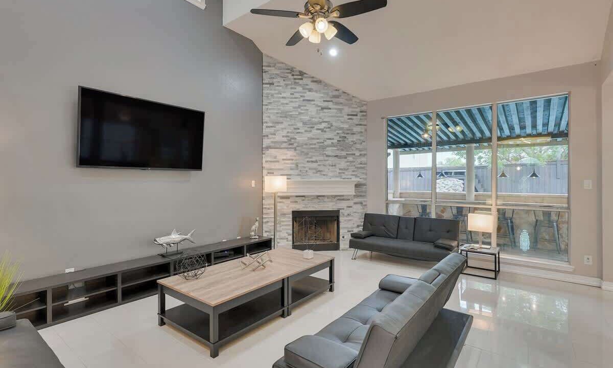 Photo of Livingroom in Sachse