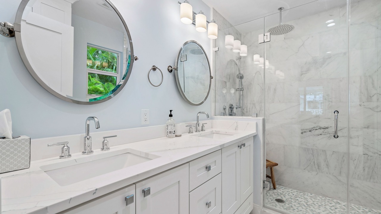 Photo of Bathroom in BallenIsles