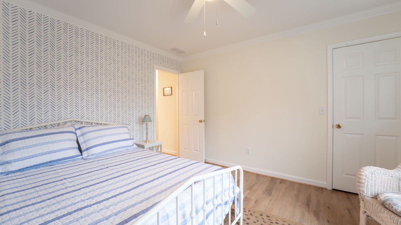 Photo of Bedroom in Shady Side
