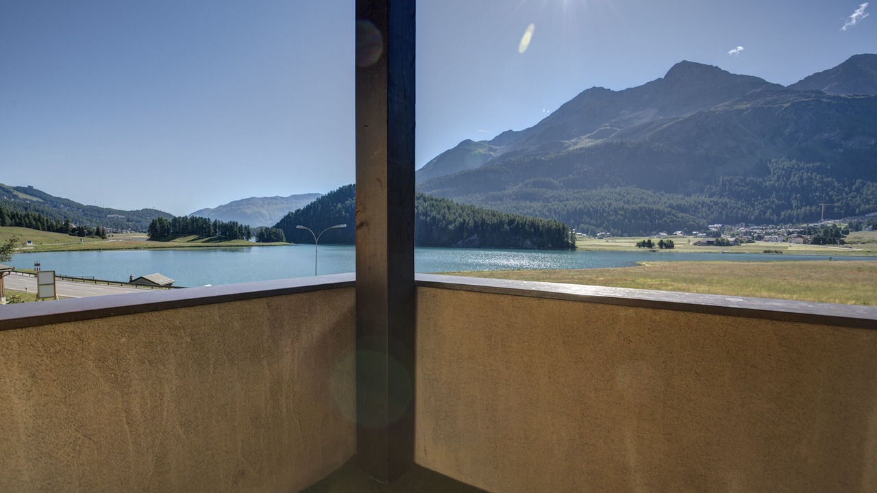 Photo of Patio Balcony in Silvaplana