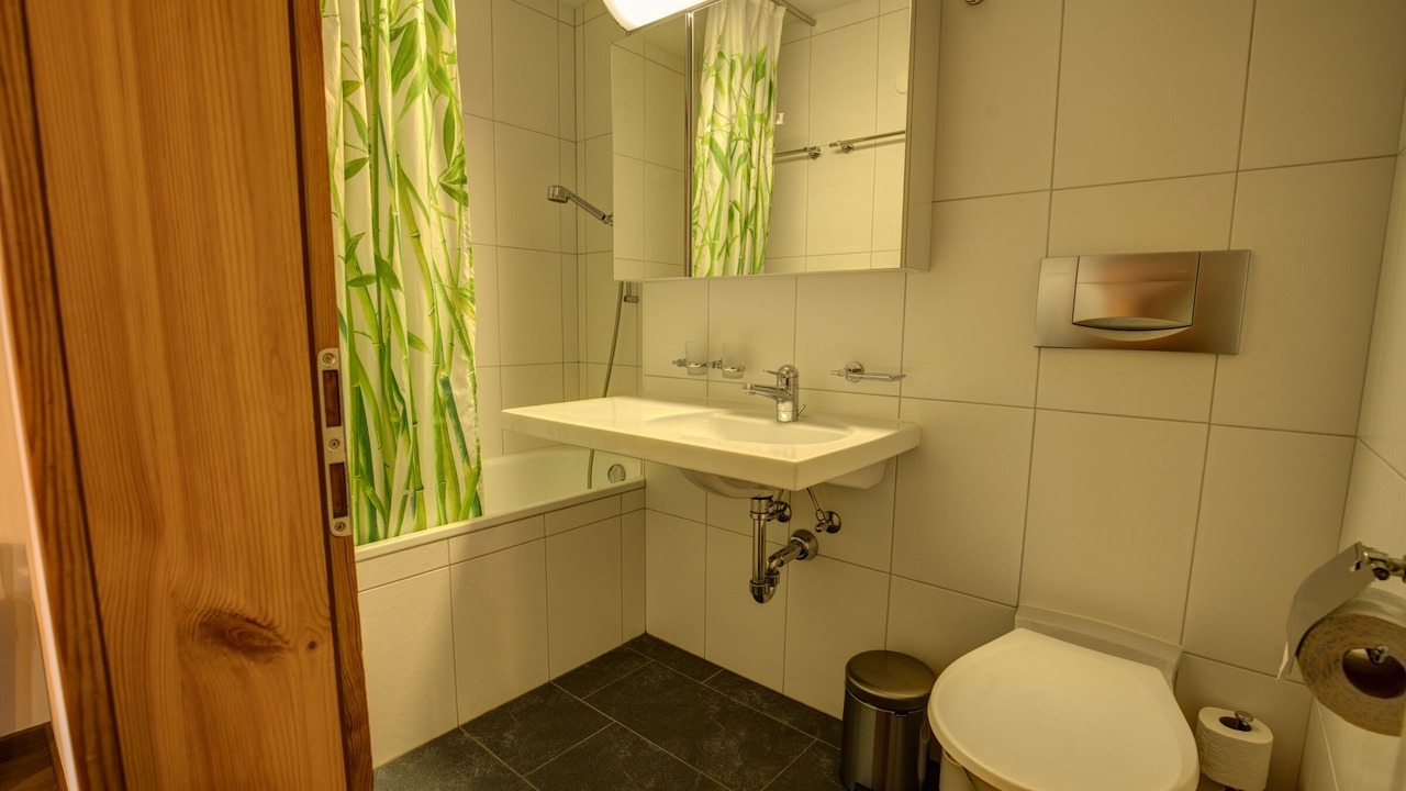 Photo of Bathroom in Silvaplana