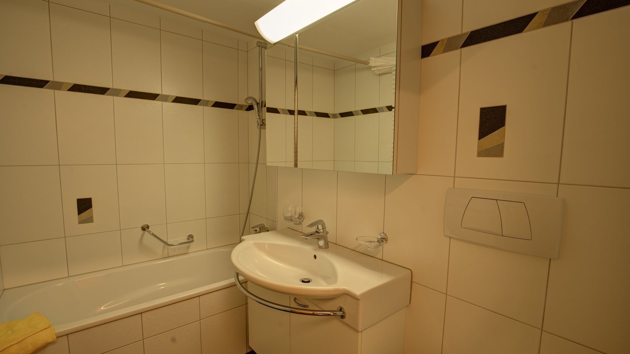Photo of Bathroom in Silvaplana