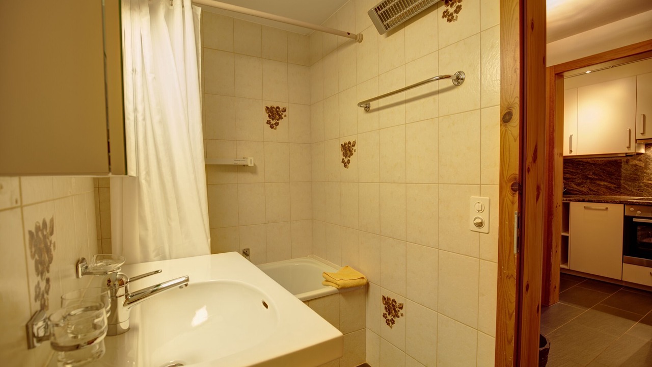 Photo of Bathroom in Silvaplana