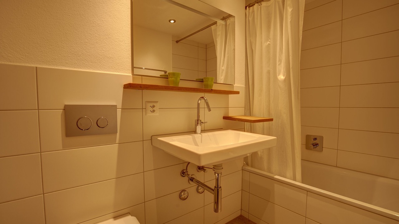 Photo of Bathroom in Silvaplana