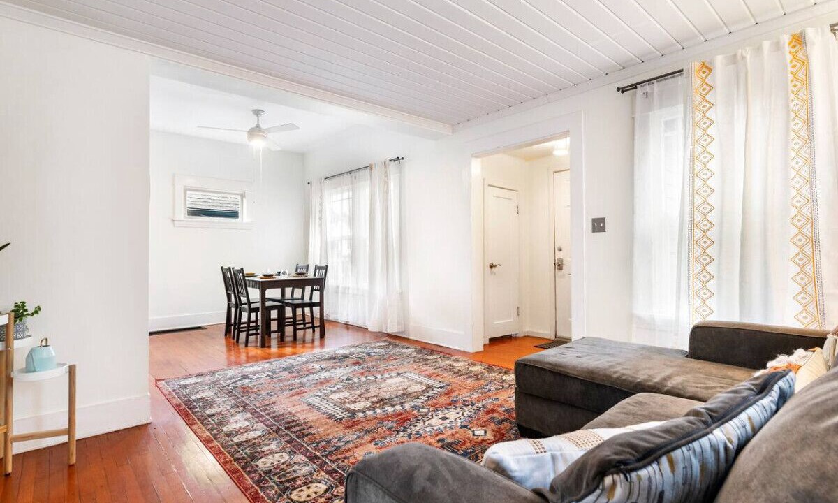 Photo of Livingroom in Alberta Arts District