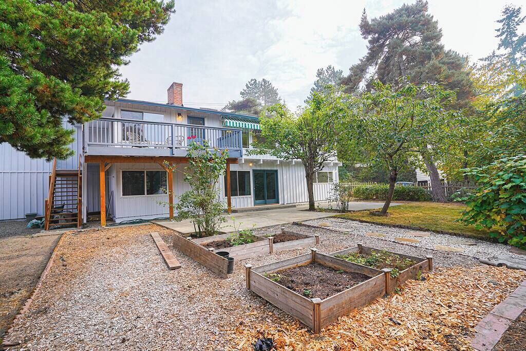 Photo of Others in Mercer Island