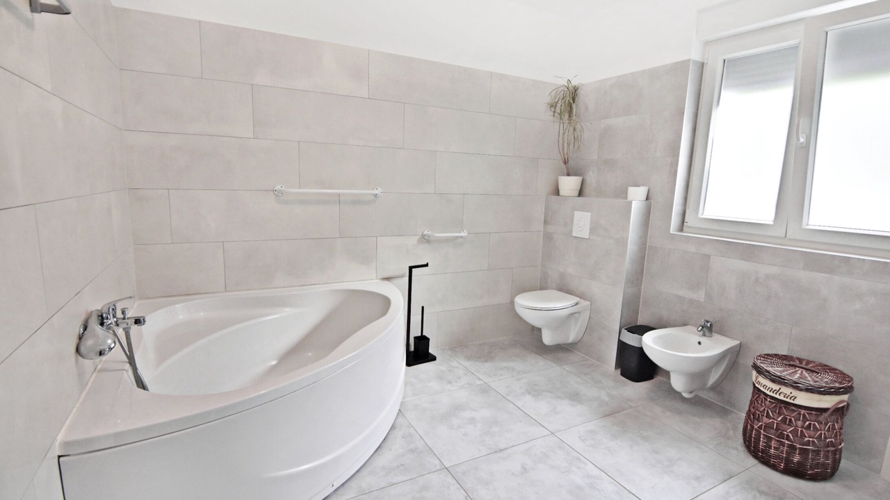 Photo of Bathroom in Radini