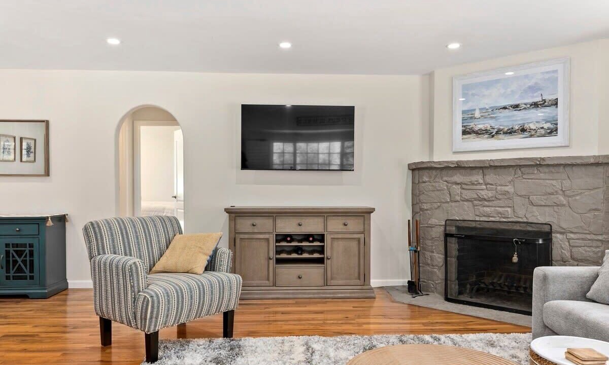 Photo of Livingroom in Eastside Santa Cruz