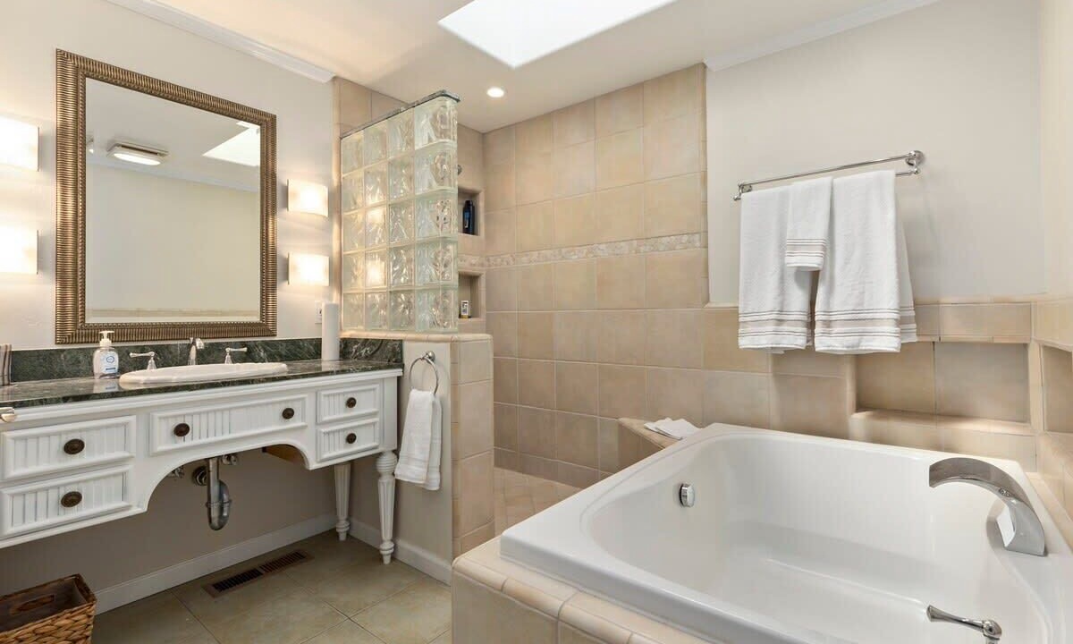 Photo of Bathroom in Eastside Santa Cruz