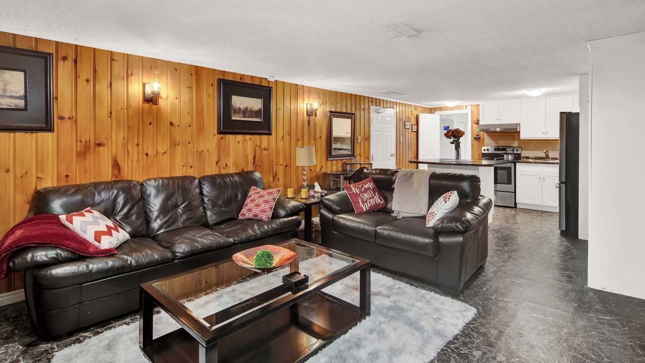 Photo of Livingroom in Thunder Bay