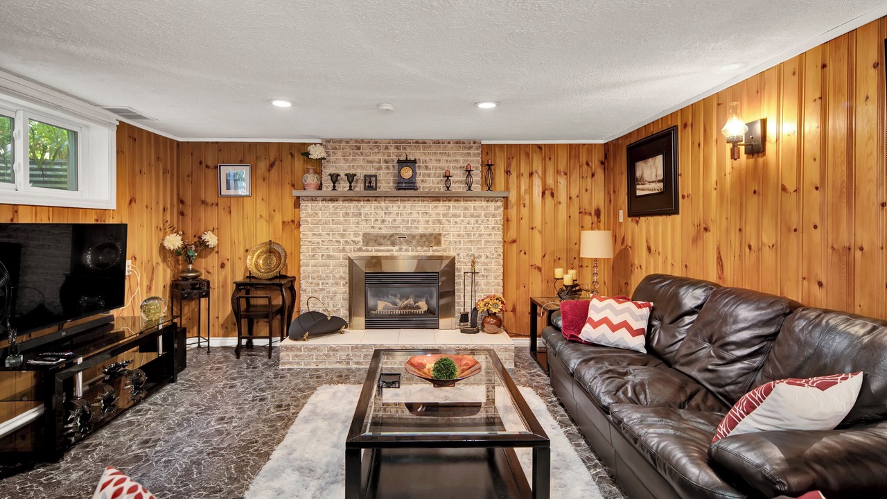 Photo of Livingroom in Thunder Bay