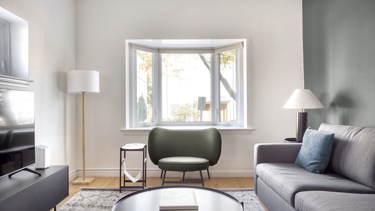 Photo of Livingroom in Cambridgeport