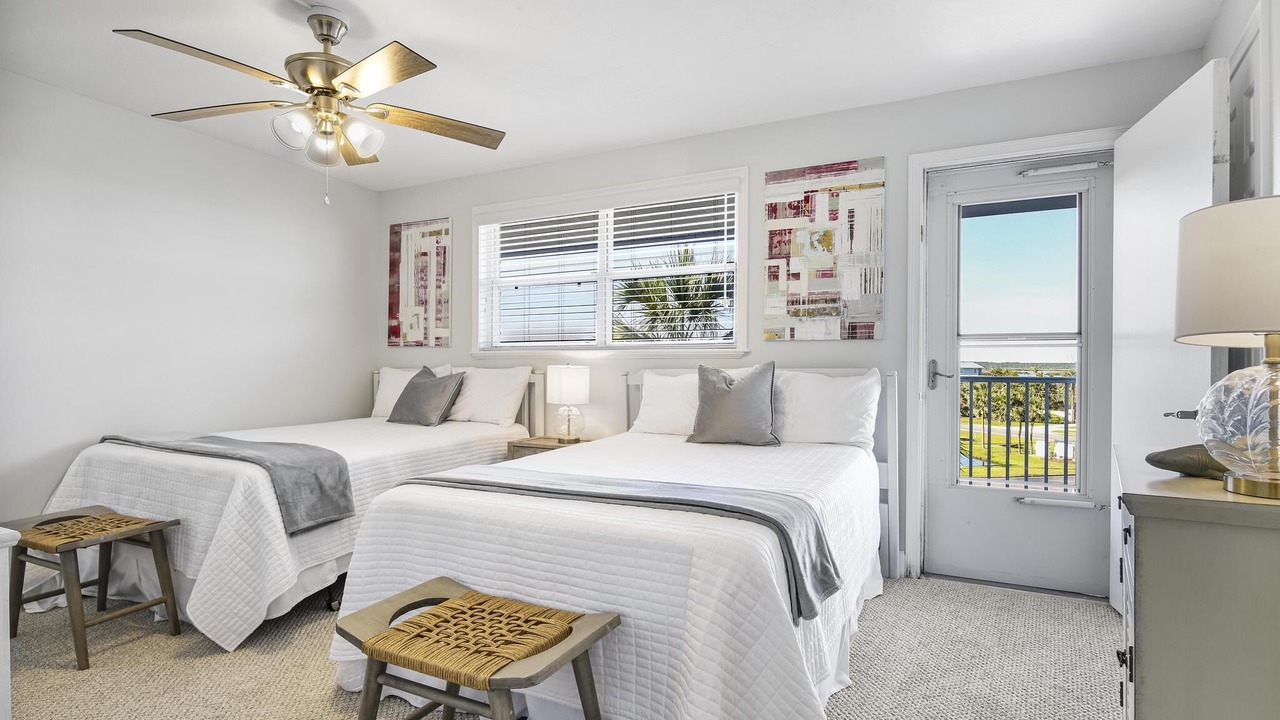 Photo of Bedroom in Crescent Beach