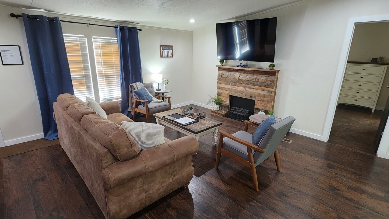 Photo of Livingroom in Electra