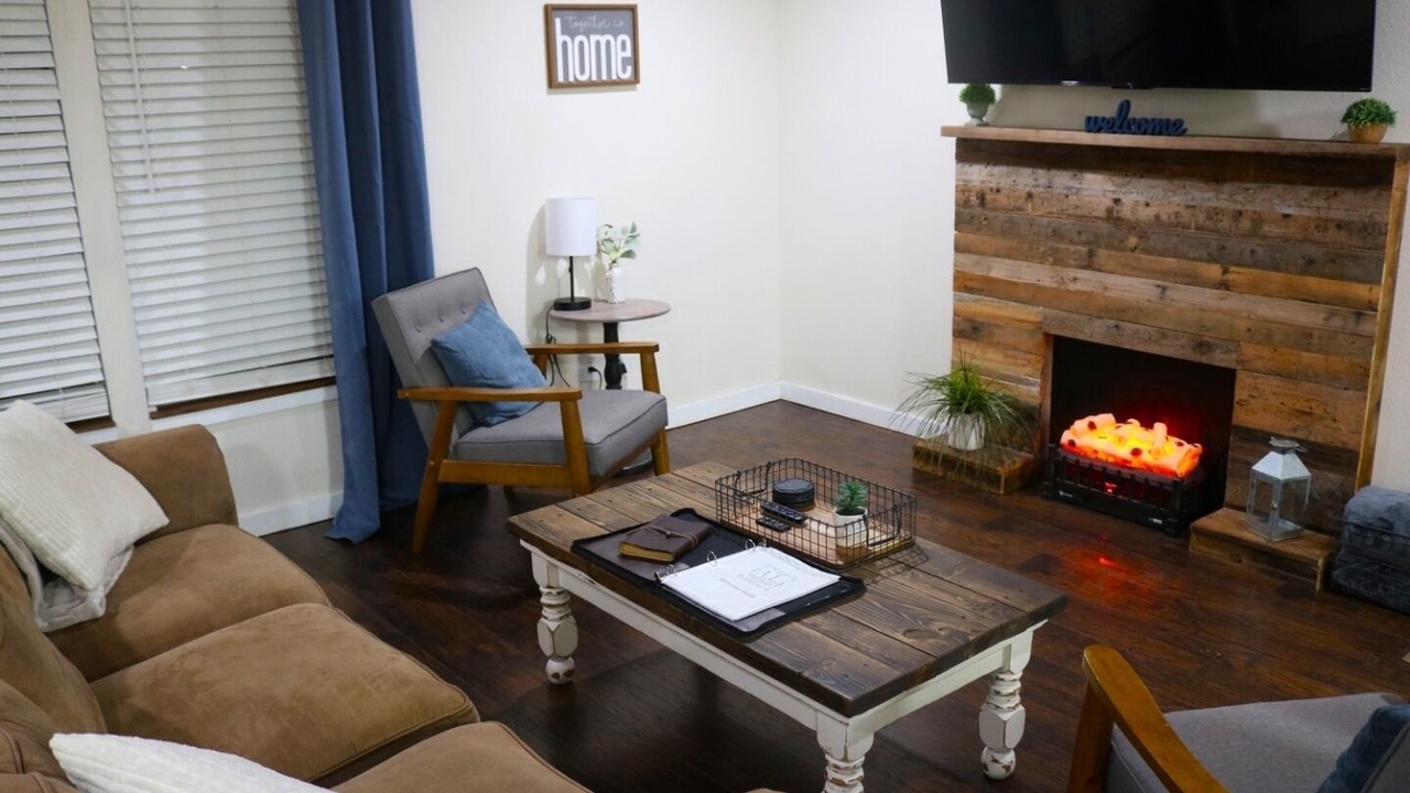 Photo of Livingroom in Electra