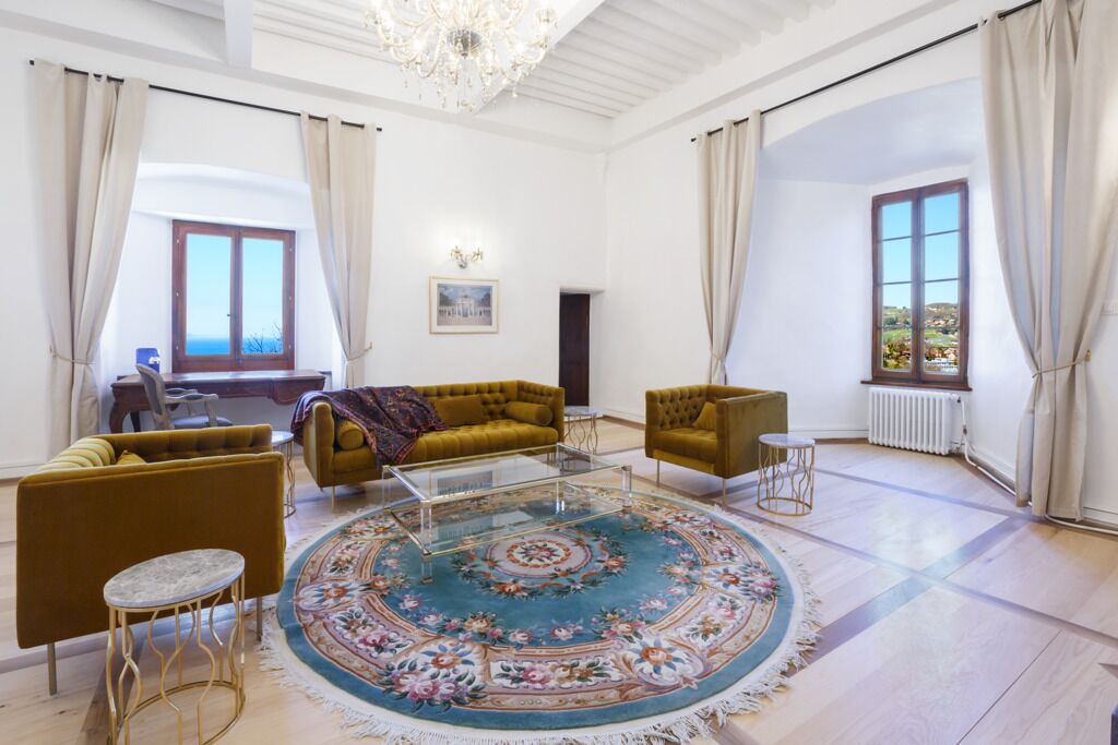 Photo of Livingroom in Montreux