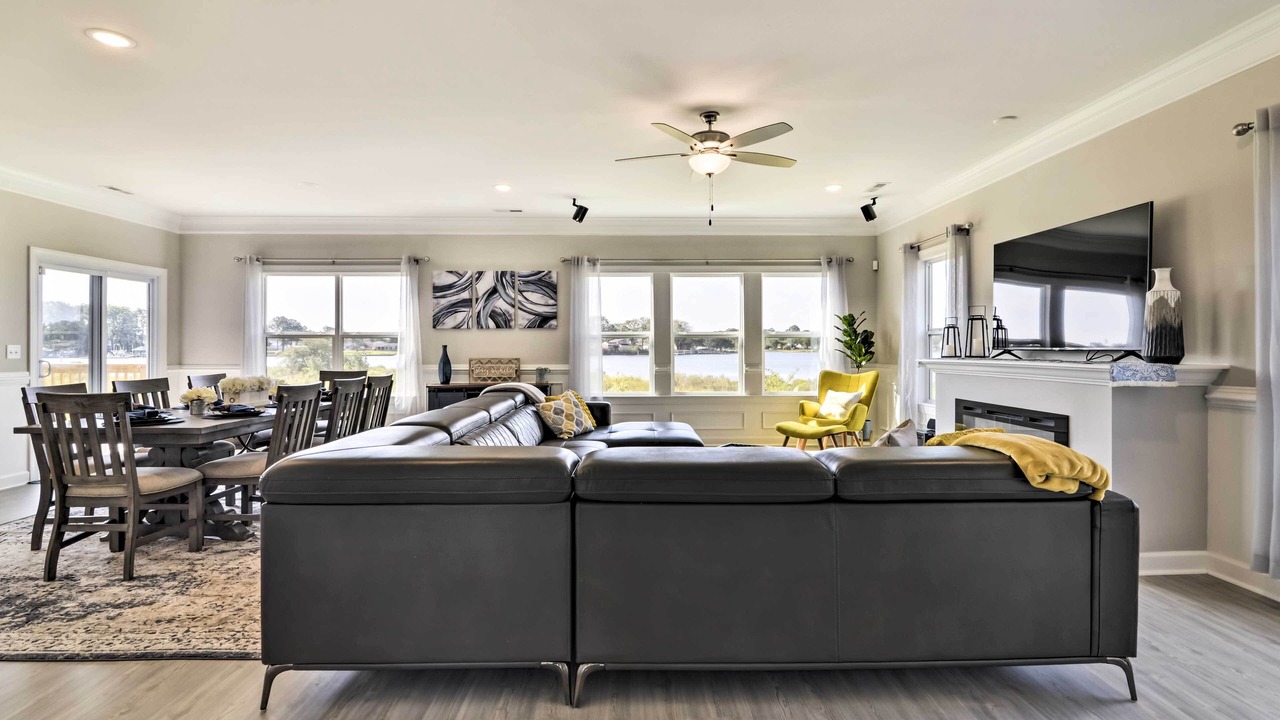 Photo of Livingroom in East Ocean View