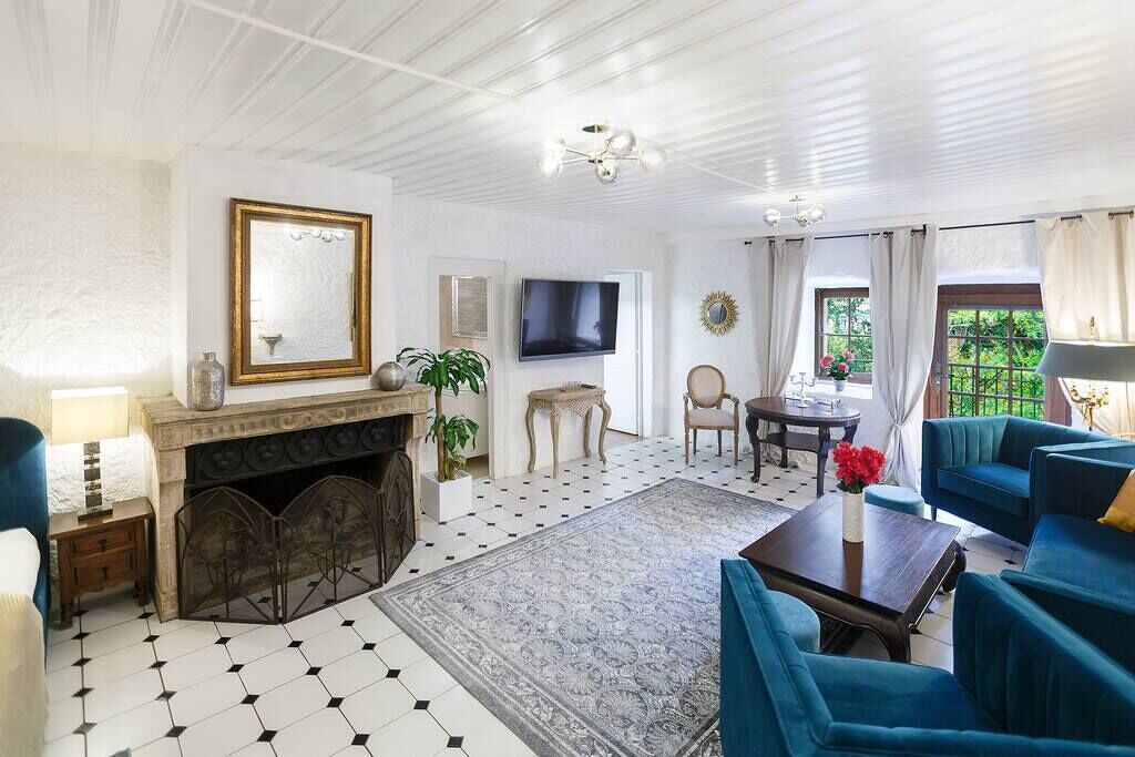 Photo of Livingroom in Montreux