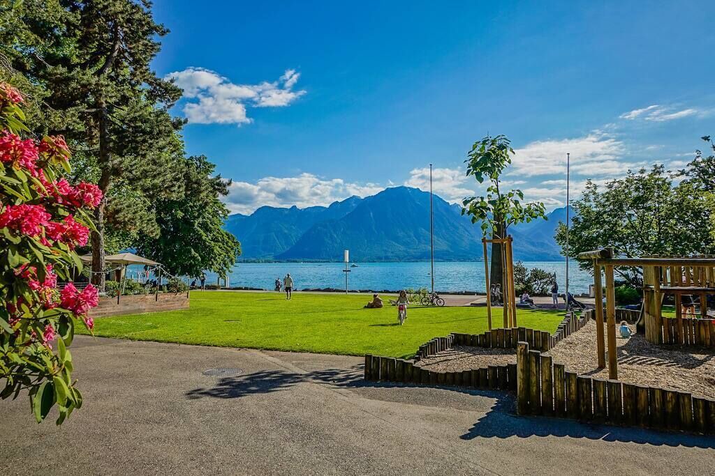 Photo of Others in Montreux