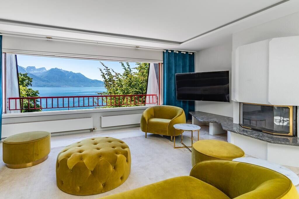 Photo of Livingroom in Montreux