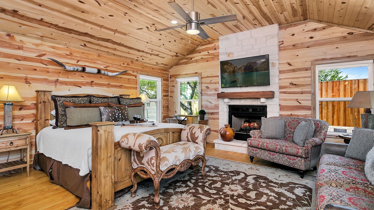 Photo of Livingroom in Fredericksburg