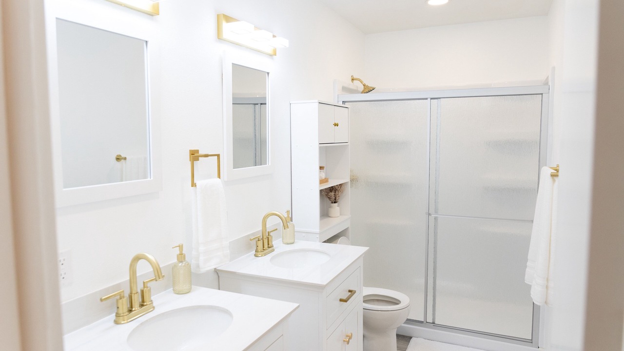 Photo of Bathroom in Turners