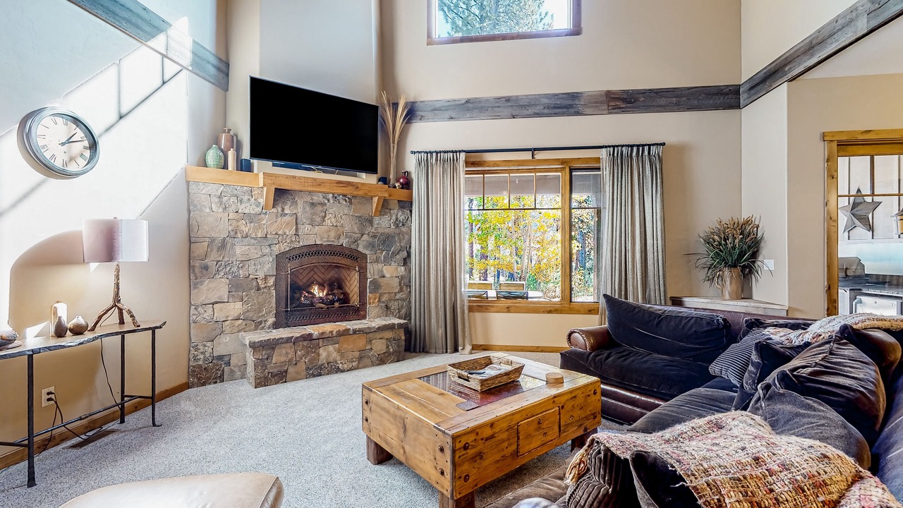 Photo of Livingroom in McCall