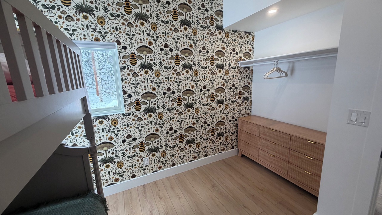 Photo of Bedroom in Idaho Springs