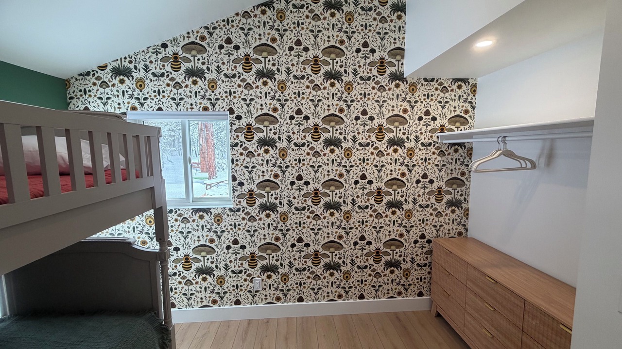 Photo of Bedroom in Idaho Springs