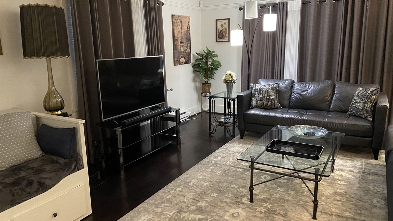 Photo of Livingroom in Civic Center