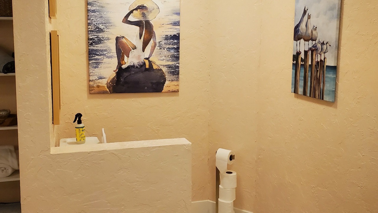 Photo of Bathroom in Garden City