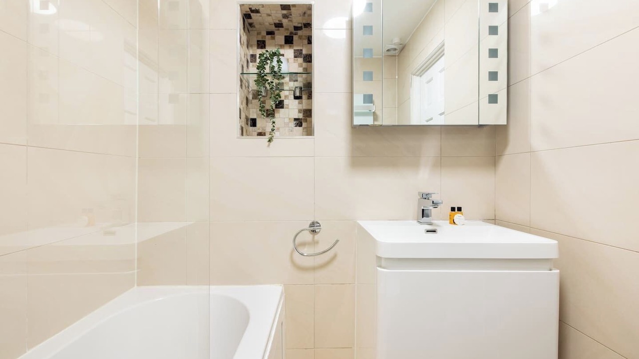 Photo of Bathroom in Parsons Green and Walham