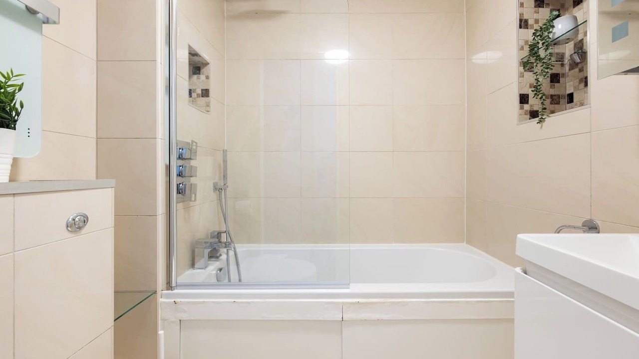 Photo of Bathroom in Parsons Green and Walham
