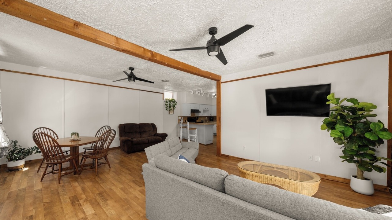 Photo of Livingroom in Sebring