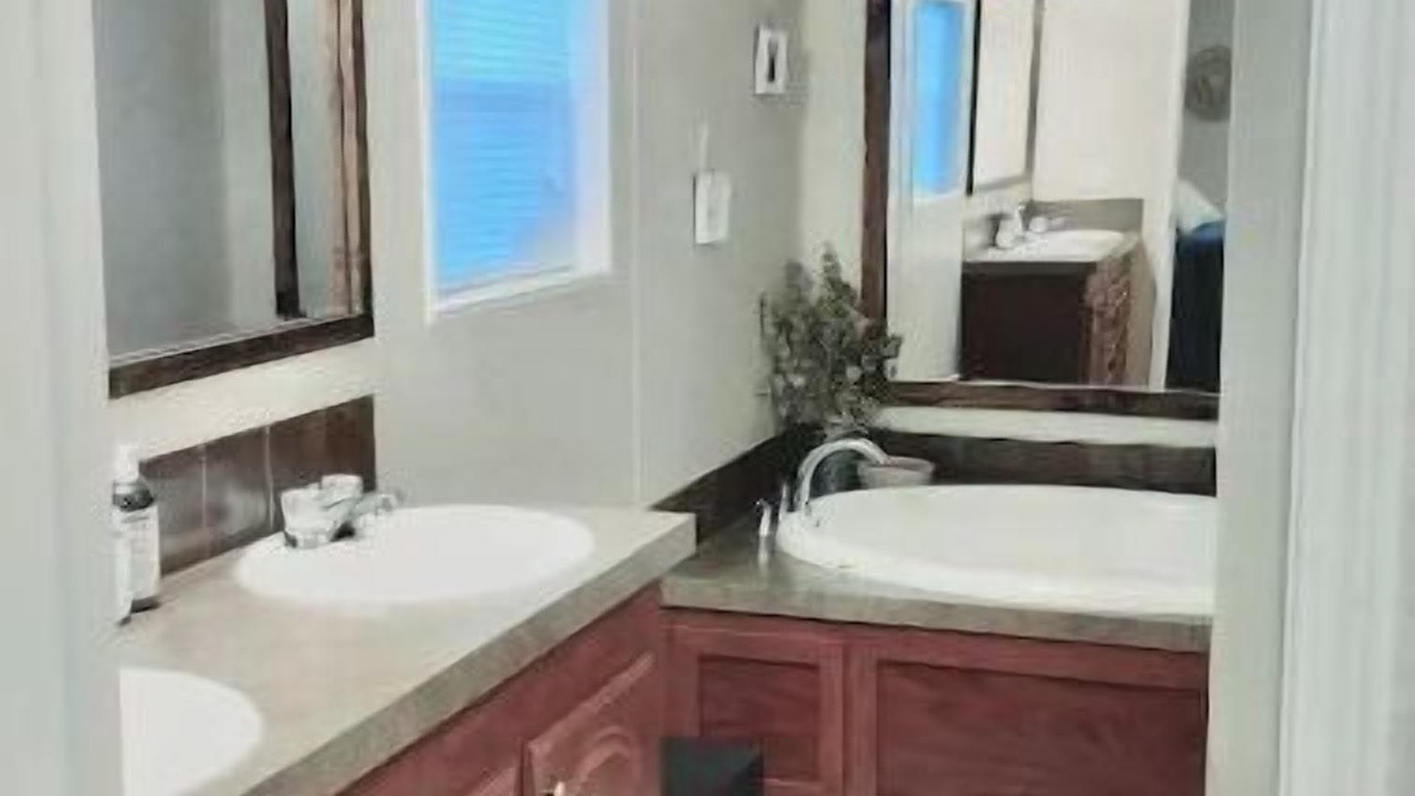 Photo of Bathroom in Chipley