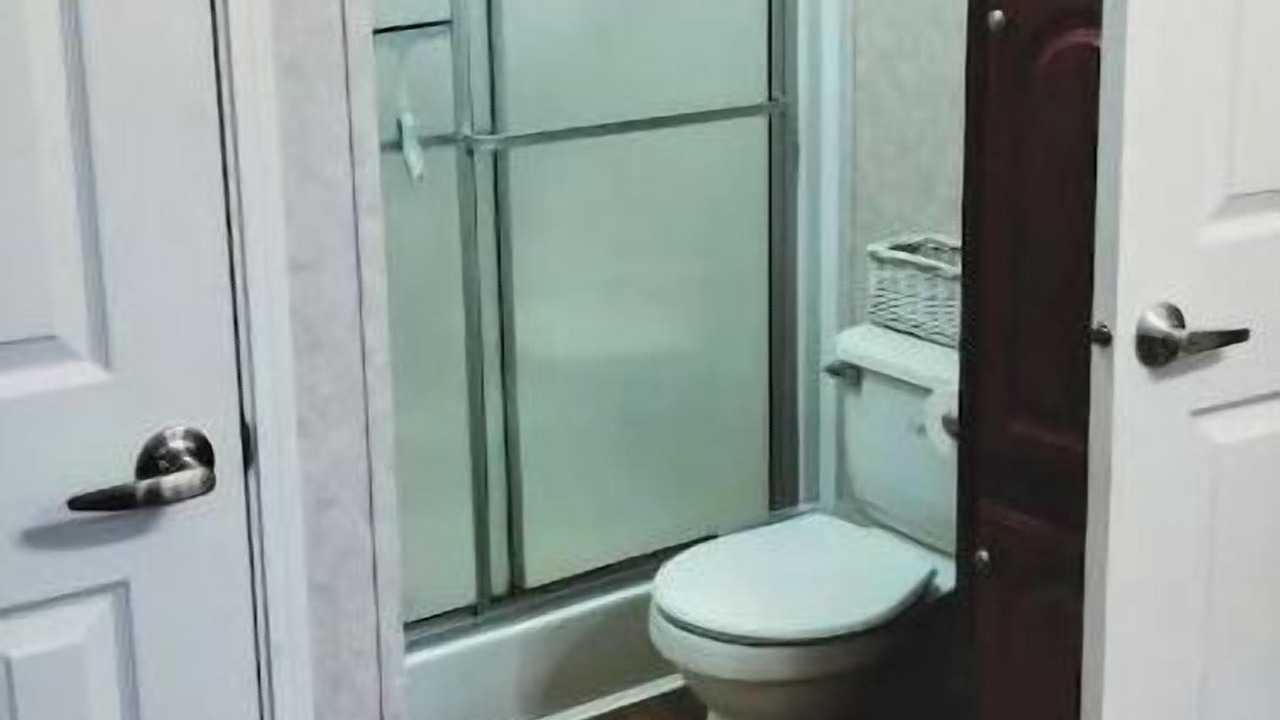 Photo of Bathroom in Chipley