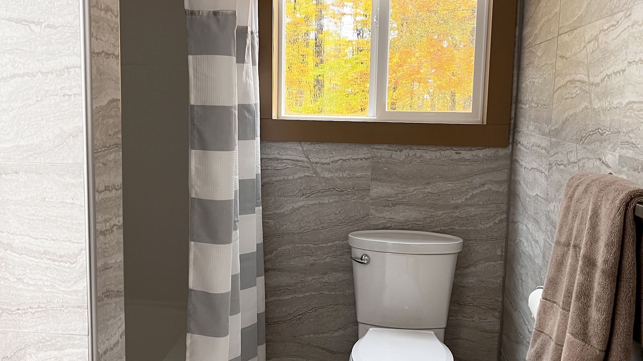 Photo of Bathroom in Munising