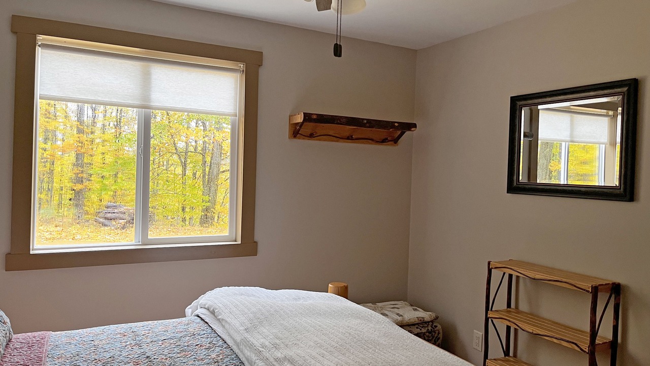 Photo of Bedroom in Munising