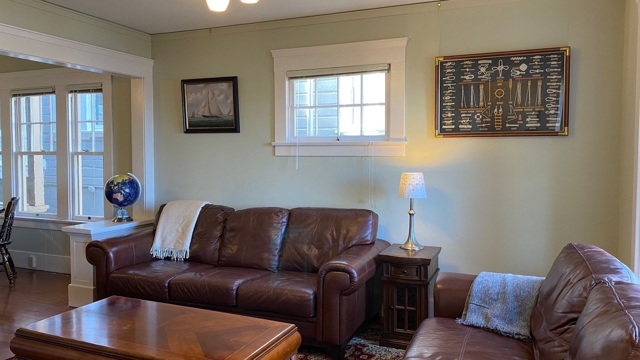 Photo of Others in Astoria